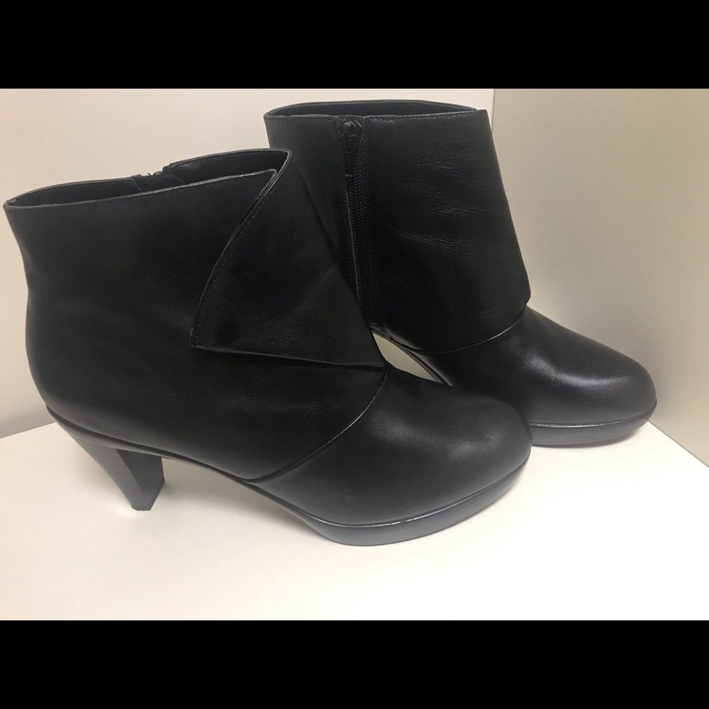 Bella Vita Leather Ankle Boots Sz. 9.5